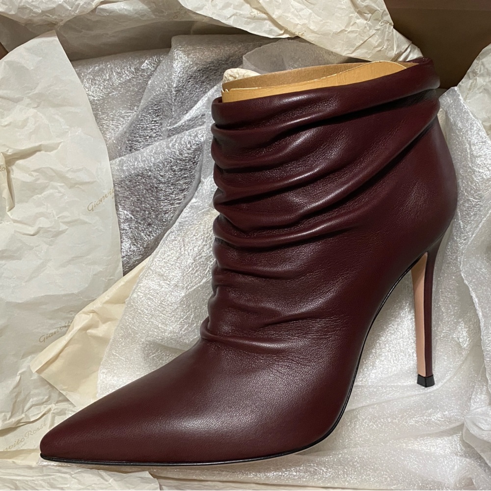 Gianvito Rossi Burgundy Heeled Boots